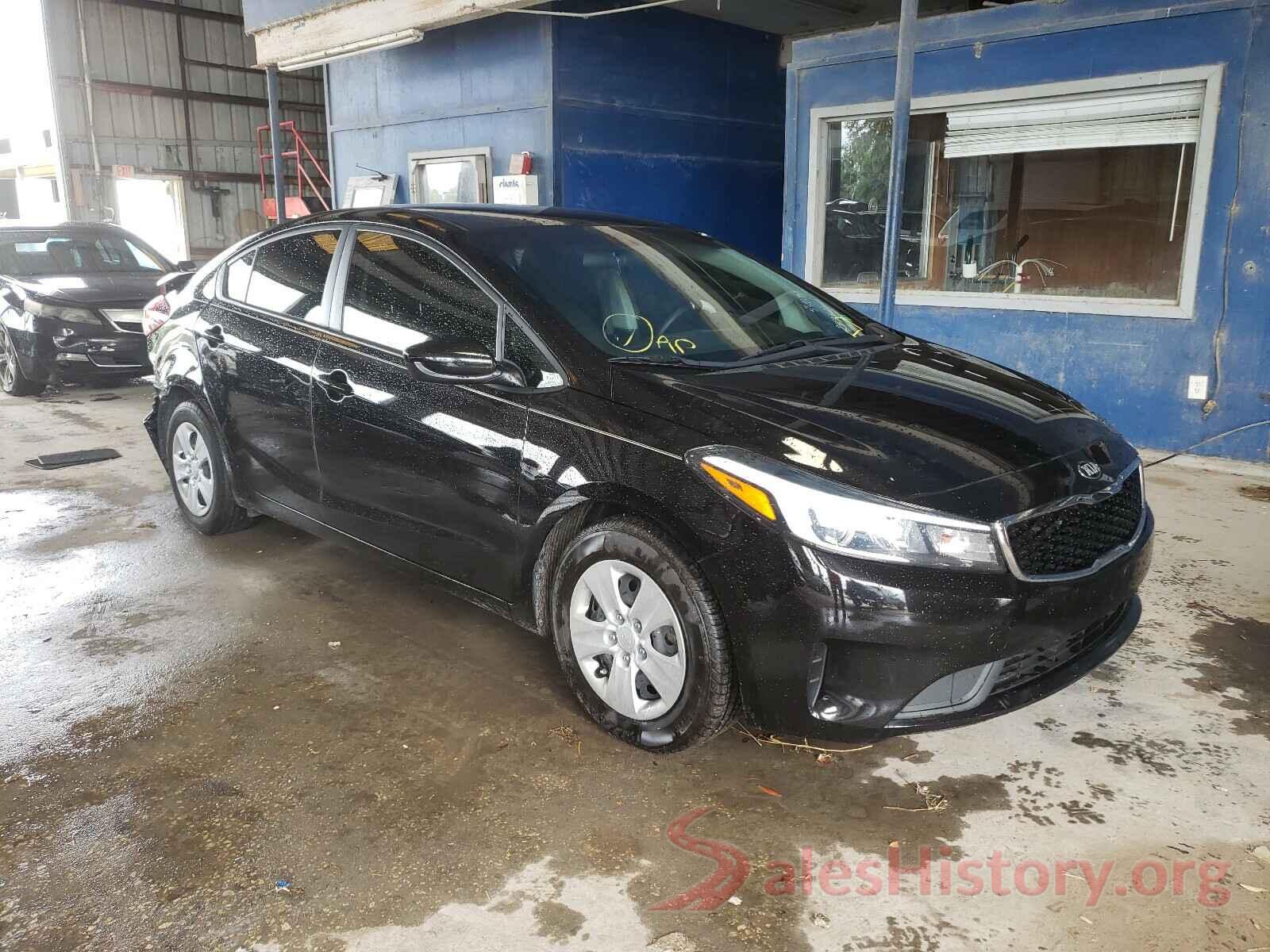 3KPFL4A71JE247511 2018 KIA FORTE