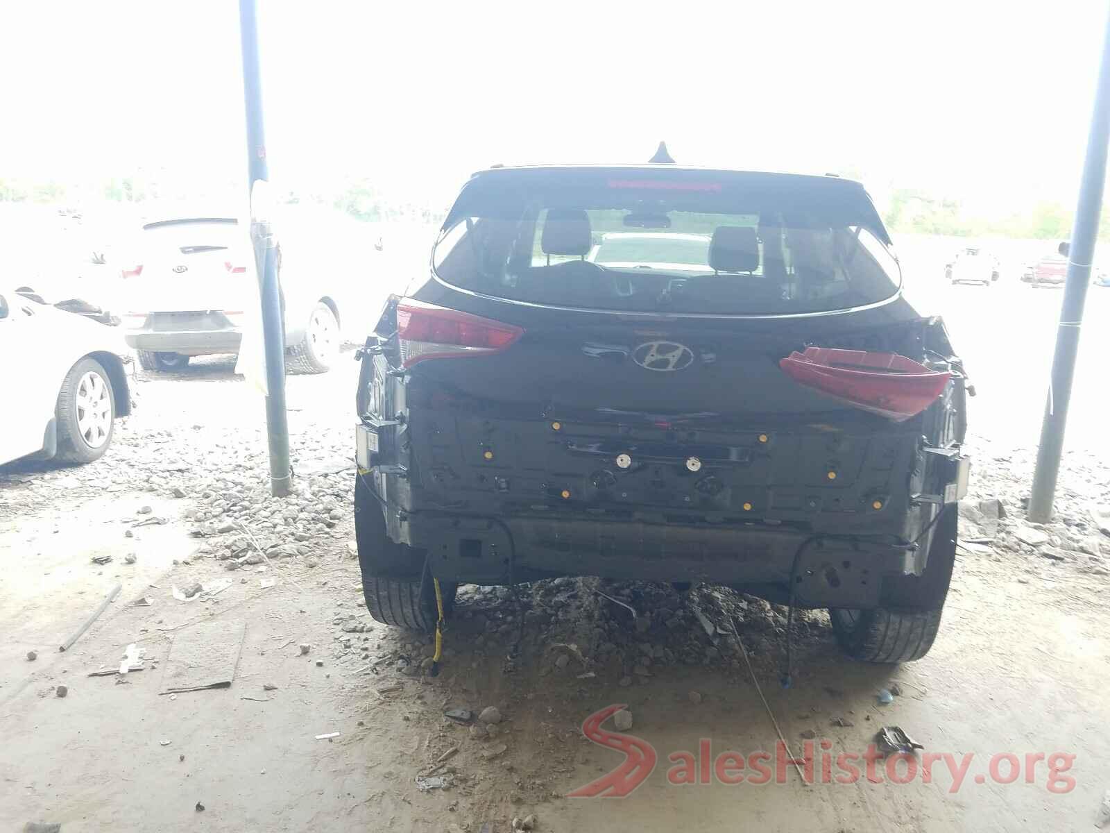 KM8J33ALXJU762568 2018 HYUNDAI TUCSON