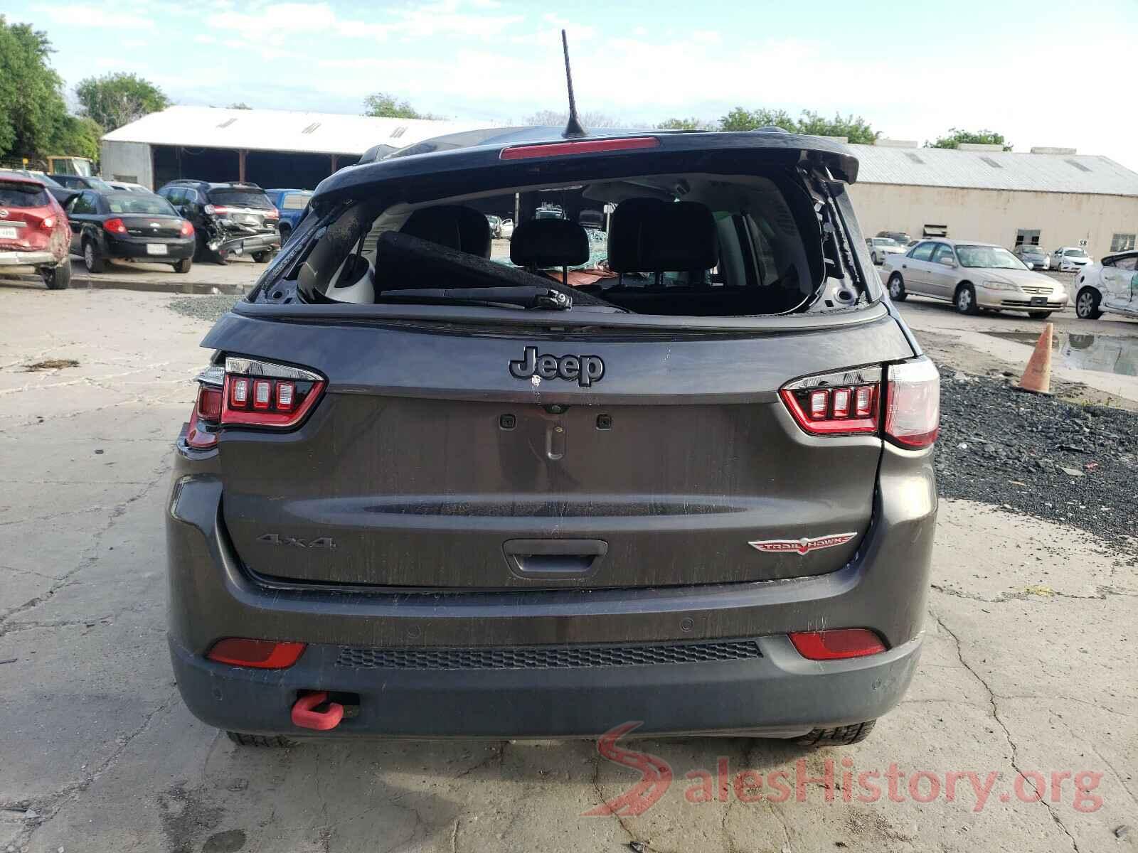 3C4NJDDB5KT622377 2019 JEEP COMPASS