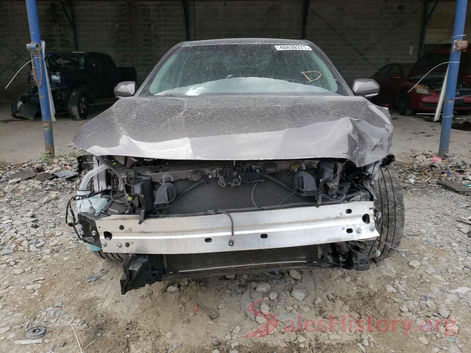 4T1B11HK2JU145807 2018 TOYOTA CAMRY