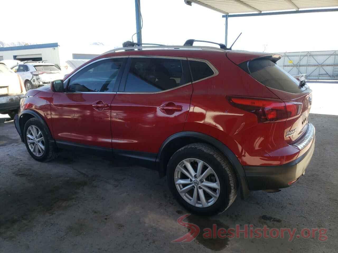 JN1BJ1CR2JW208758 2018 NISSAN ROGUE