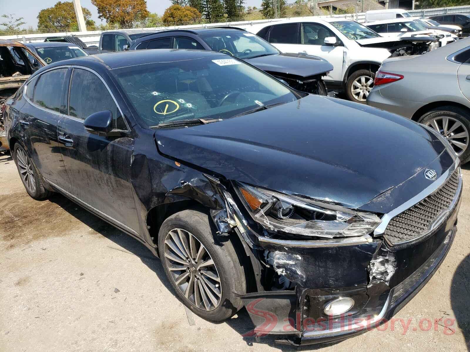 KNALB4J13H5049498 2017 KIA CADENZA