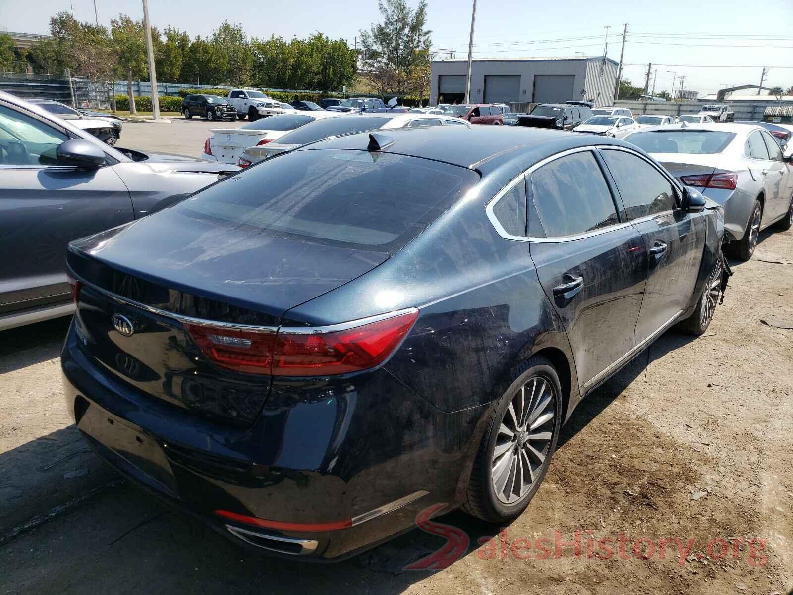 KNALB4J13H5049498 2017 KIA CADENZA