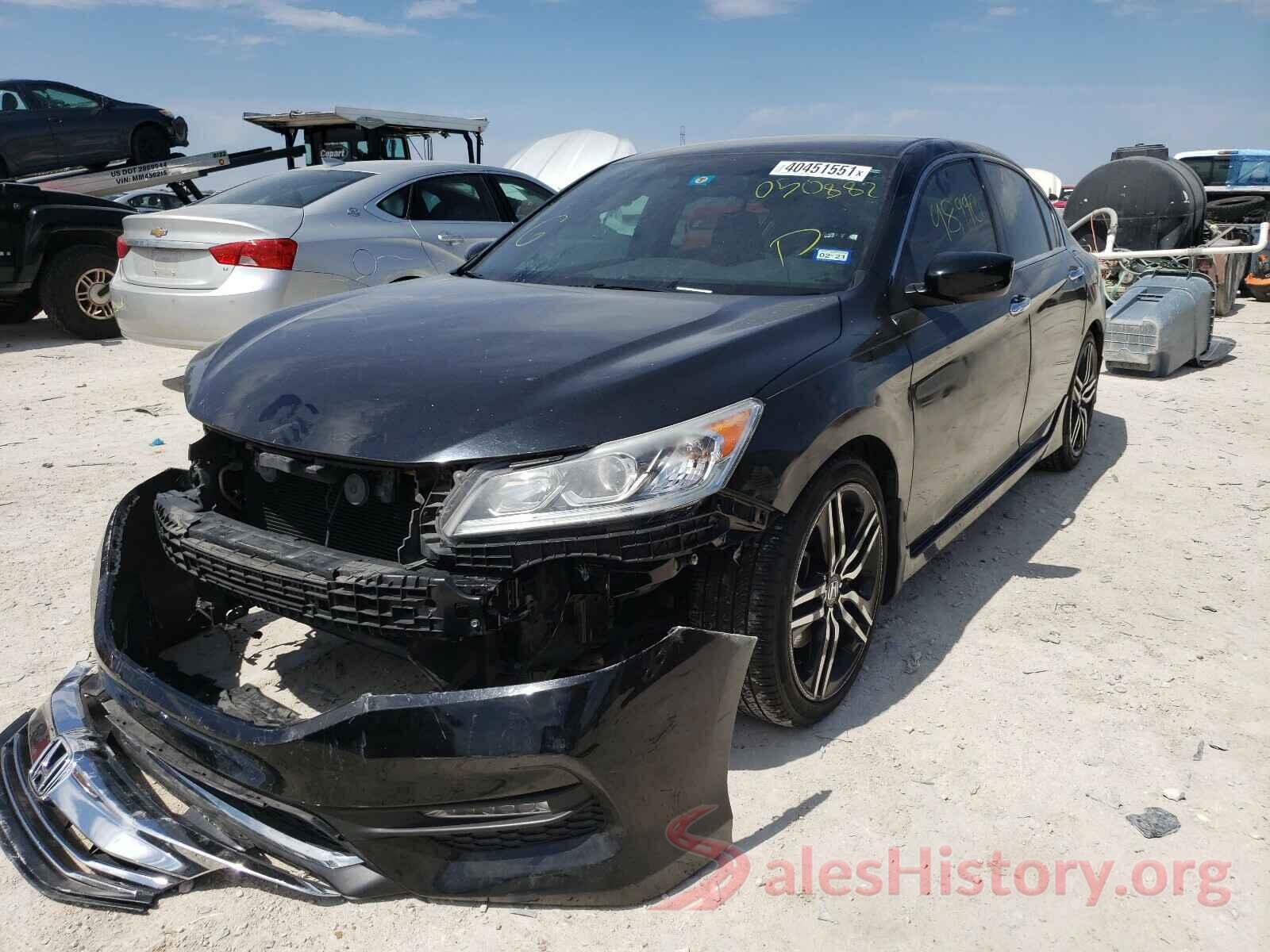 1HGCR2F5XHA050882 2017 HONDA ACCORD