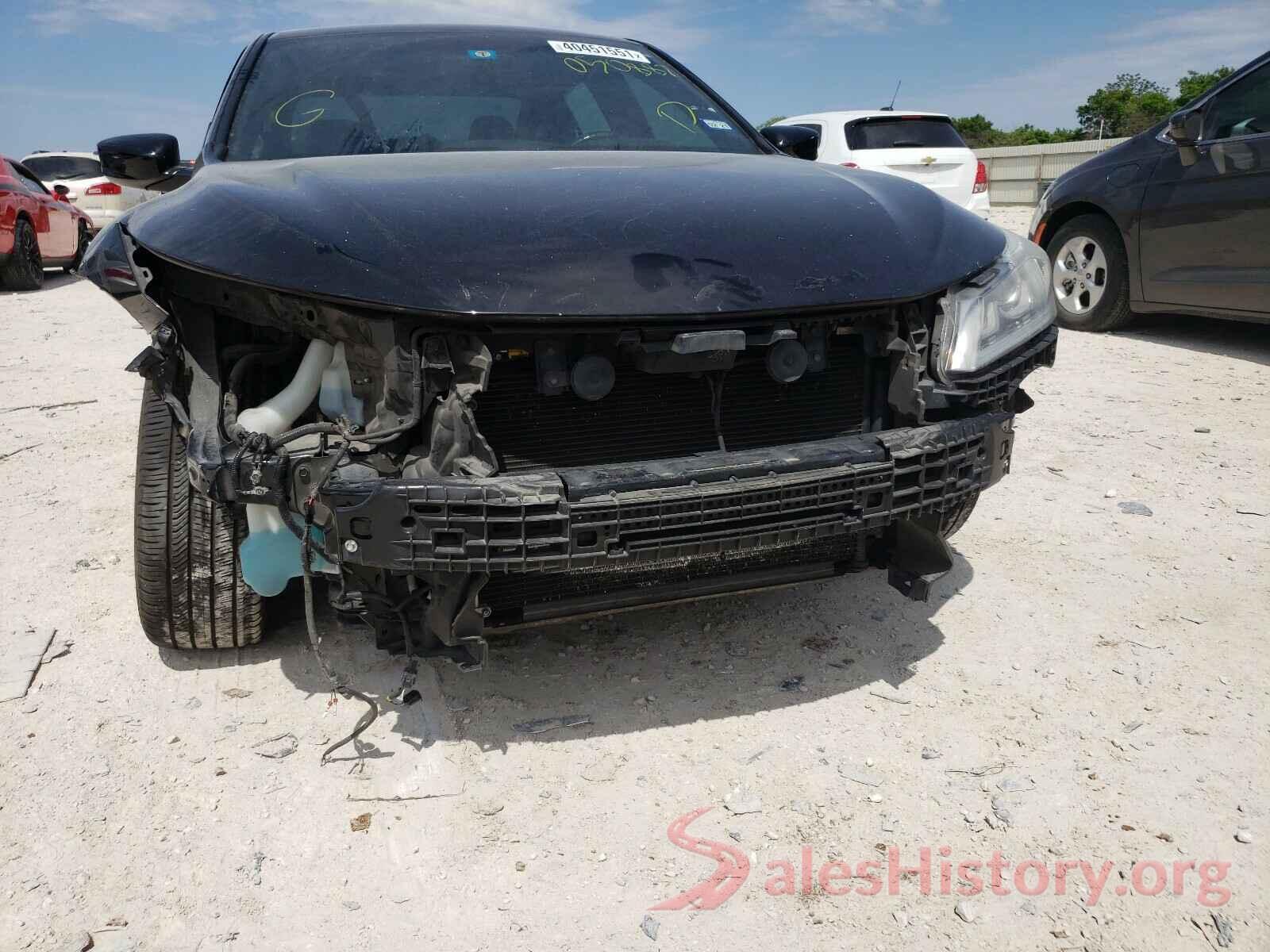 1HGCR2F5XHA050882 2017 HONDA ACCORD