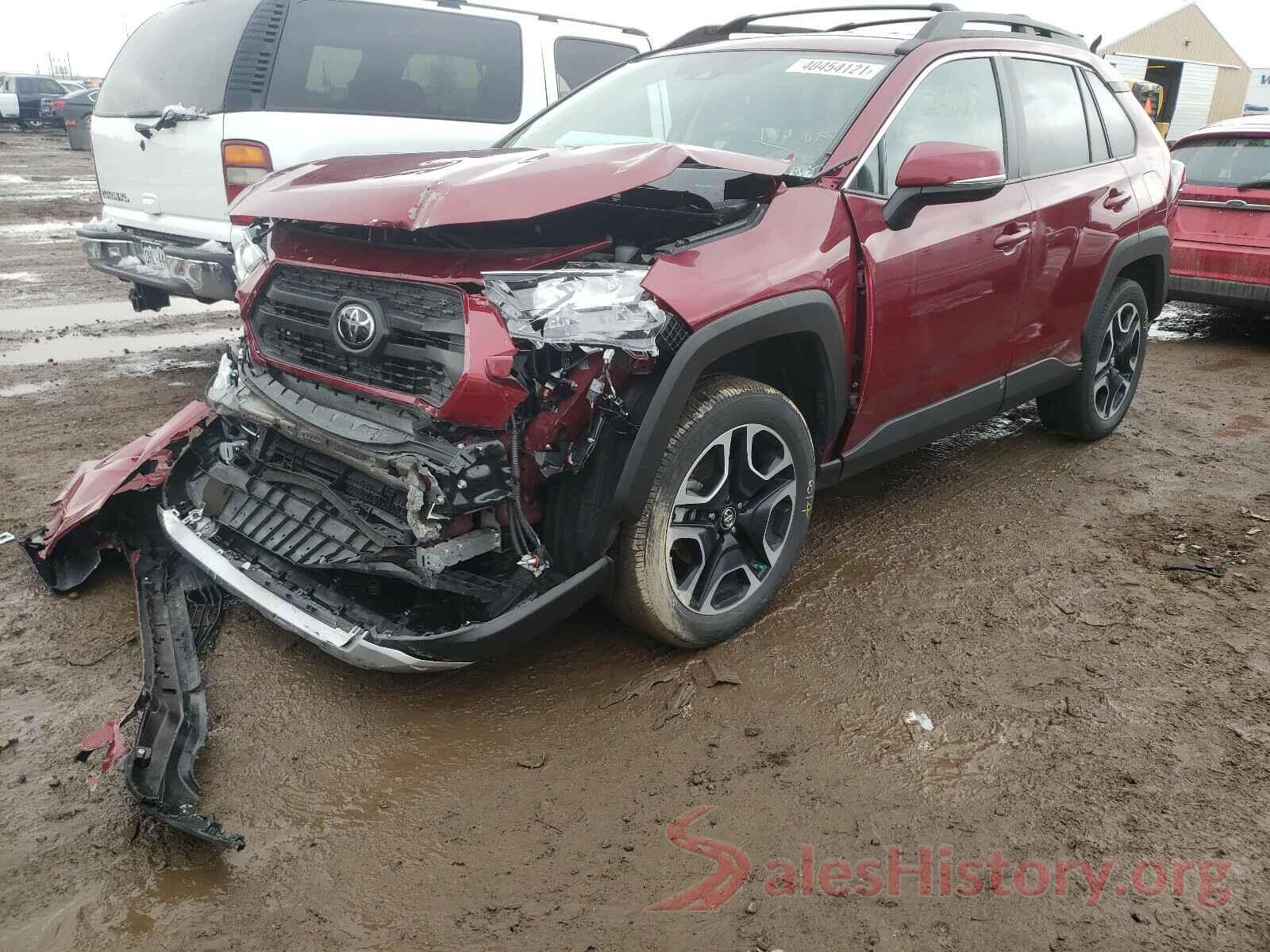 2T3J1RFVXKW003933 2019 TOYOTA RAV4