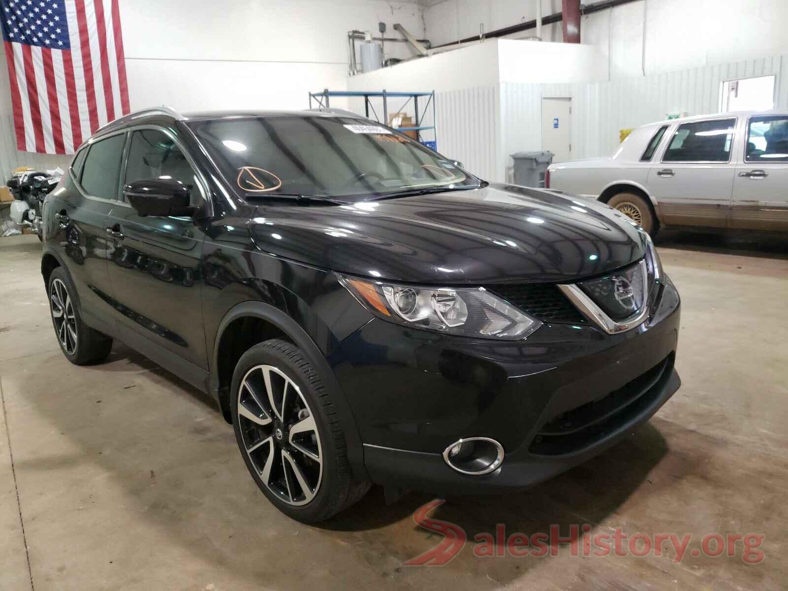 JN1BJ1CP6JW158168 2018 NISSAN ROGUE