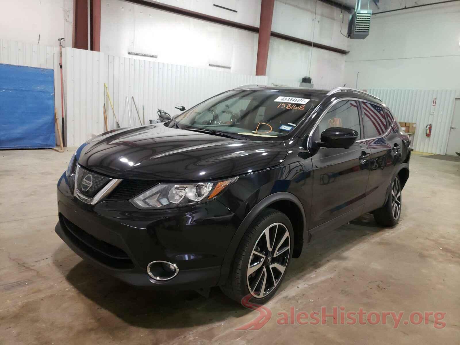 JN1BJ1CP6JW158168 2018 NISSAN ROGUE