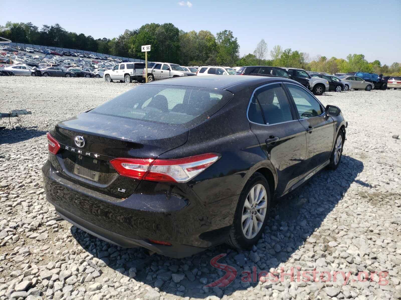 4T1B11HK2JU640007 2018 TOYOTA CAMRY