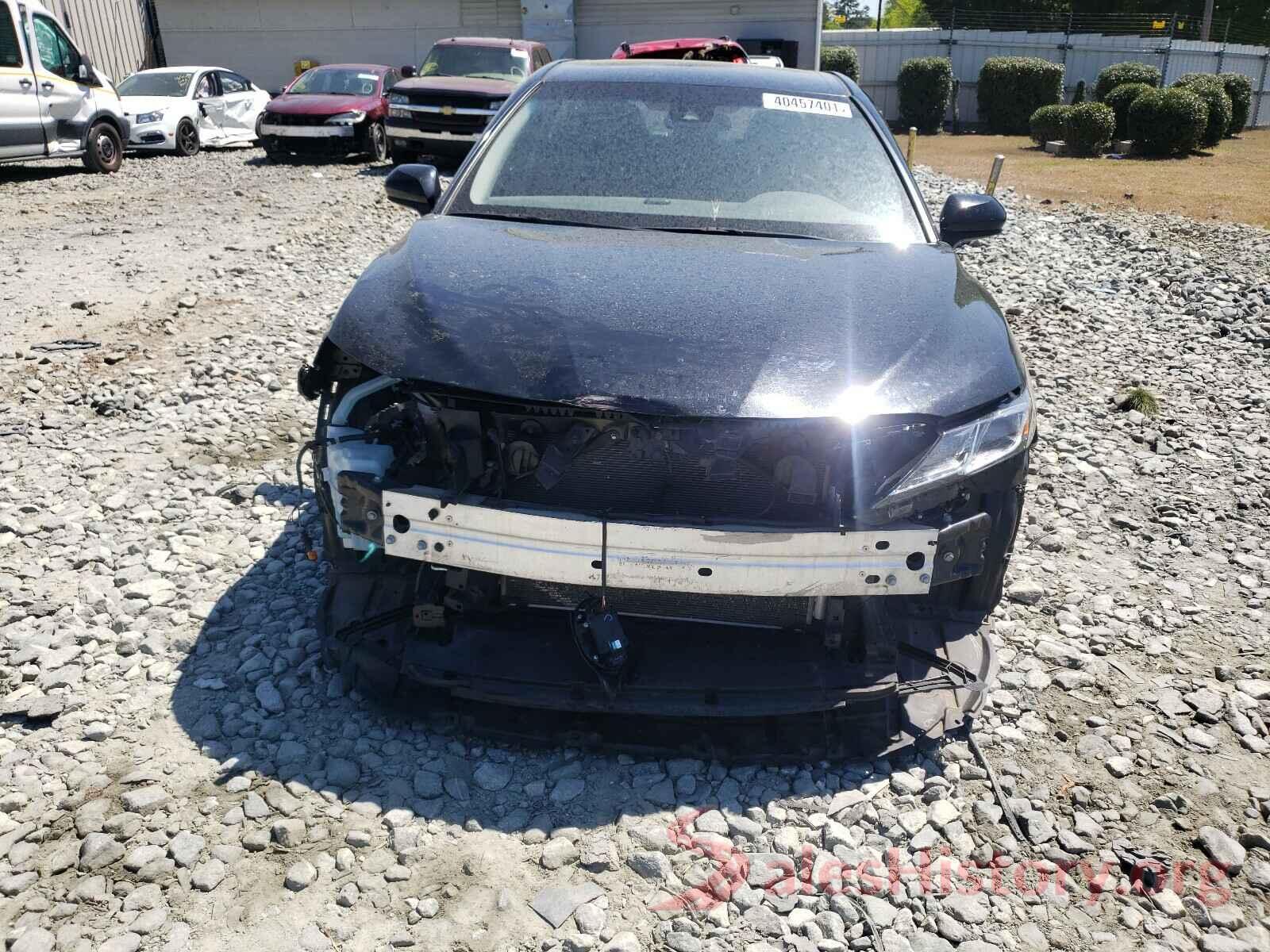 4T1B11HK2JU640007 2018 TOYOTA CAMRY