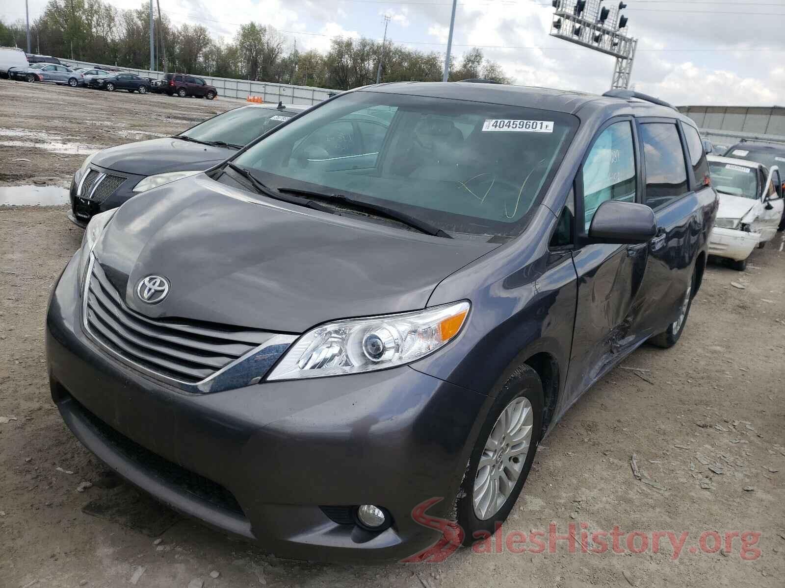 5TDYZ3DC8HS830099 2017 TOYOTA SIENNA