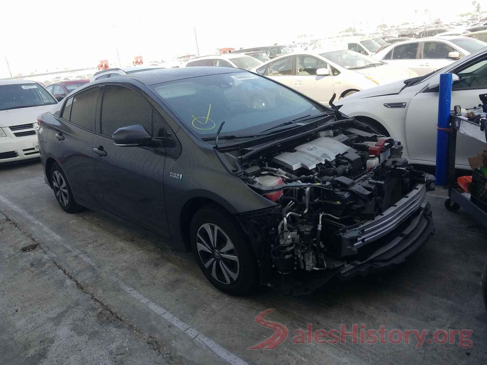 JTDKARFP1J3083372 2018 TOYOTA PRIUS