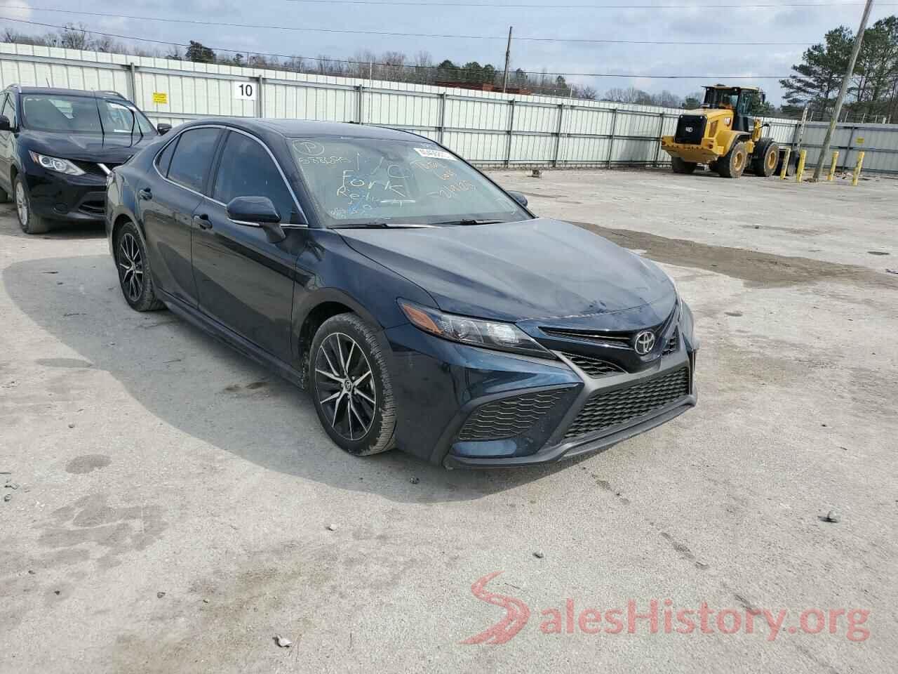 4T1S11AK9MU588695 2021 TOYOTA CAMRY