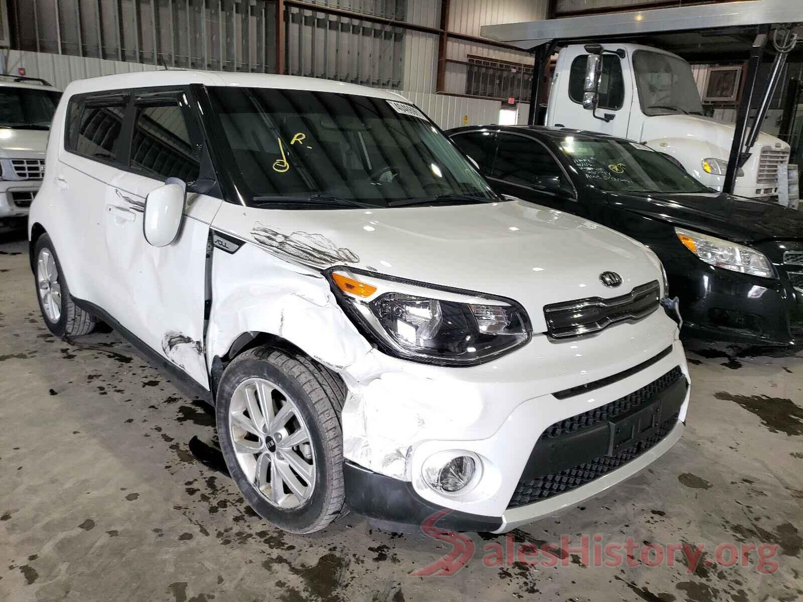 KNDJP3A52J7554807 2018 KIA SOUL