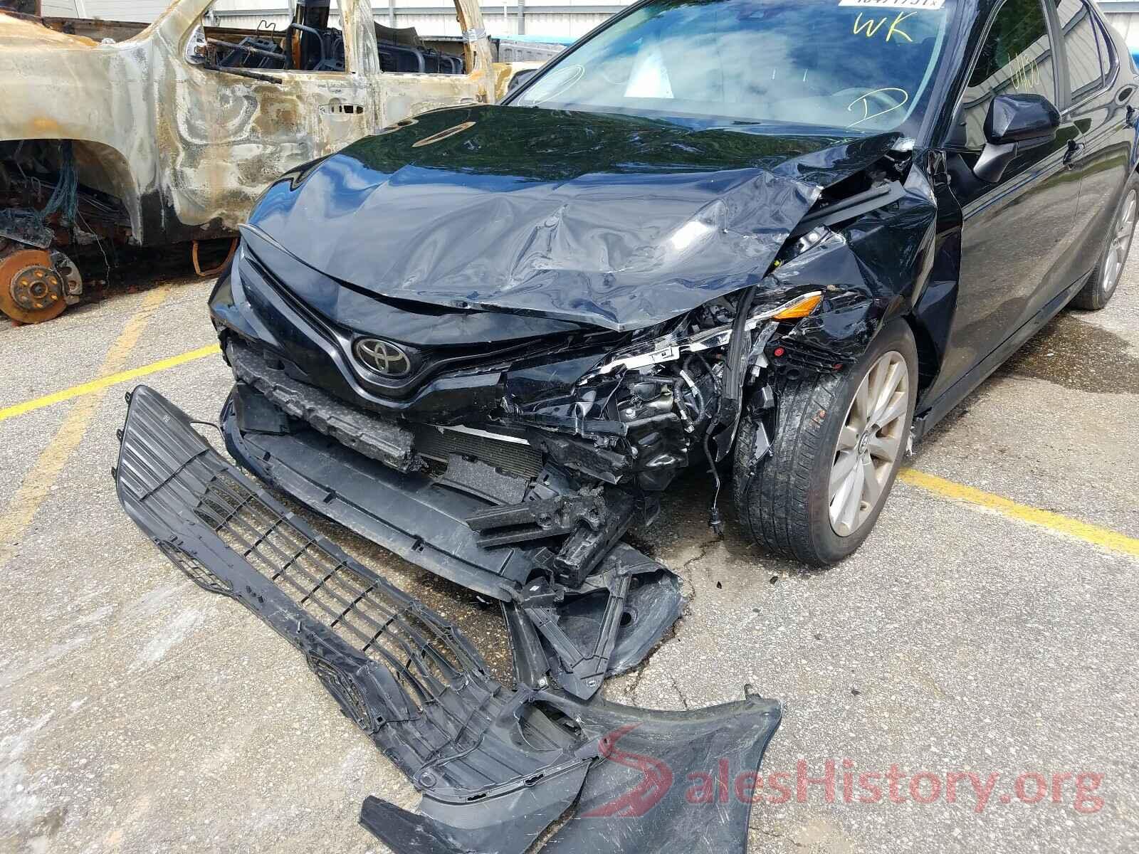 4T1B11HK5JU614209 2018 TOYOTA CAMRY