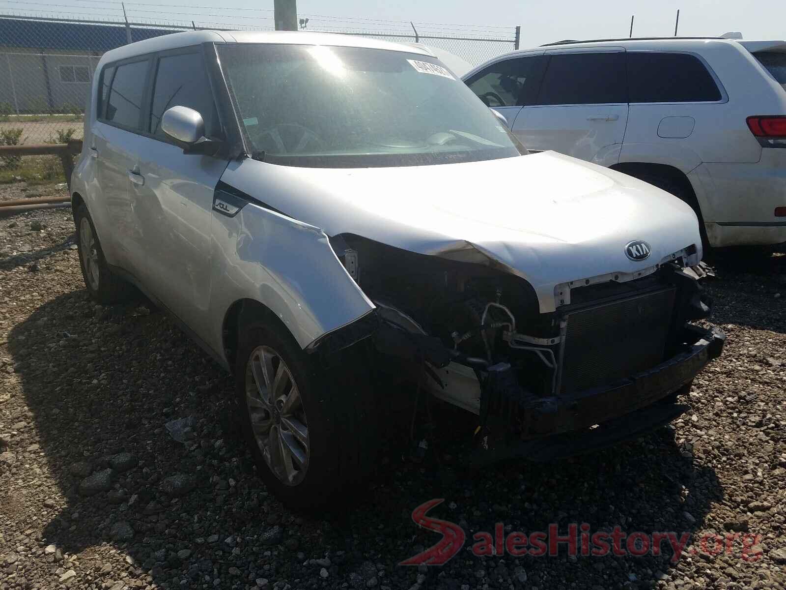 KNDJP3A51J7558265 2018 KIA SOUL