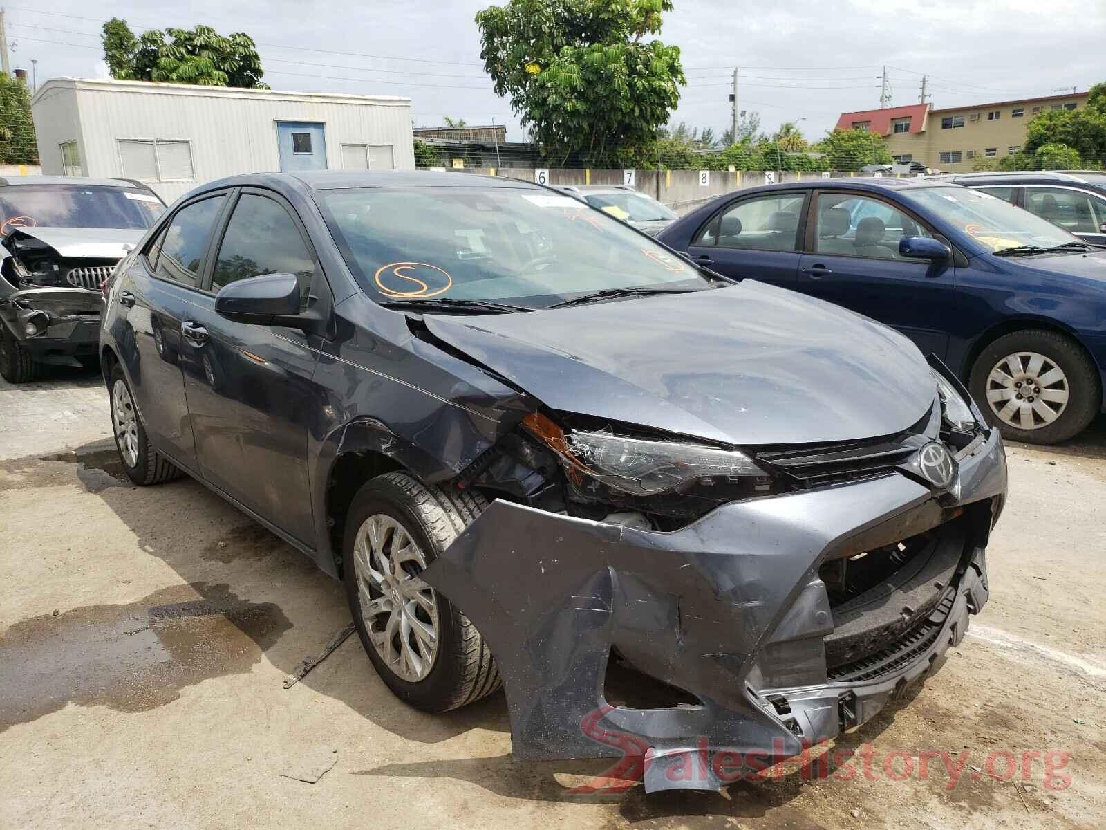 5YFBURHE1JP822413 2018 TOYOTA COROLLA