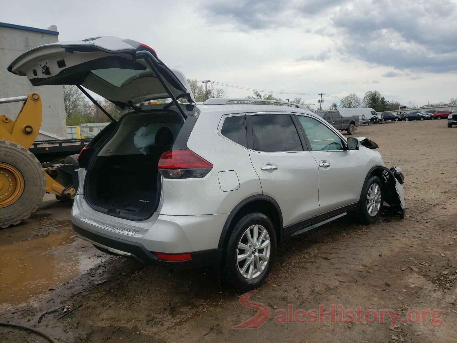 5N1AT2MV1JC832889 2018 NISSAN ROGUE