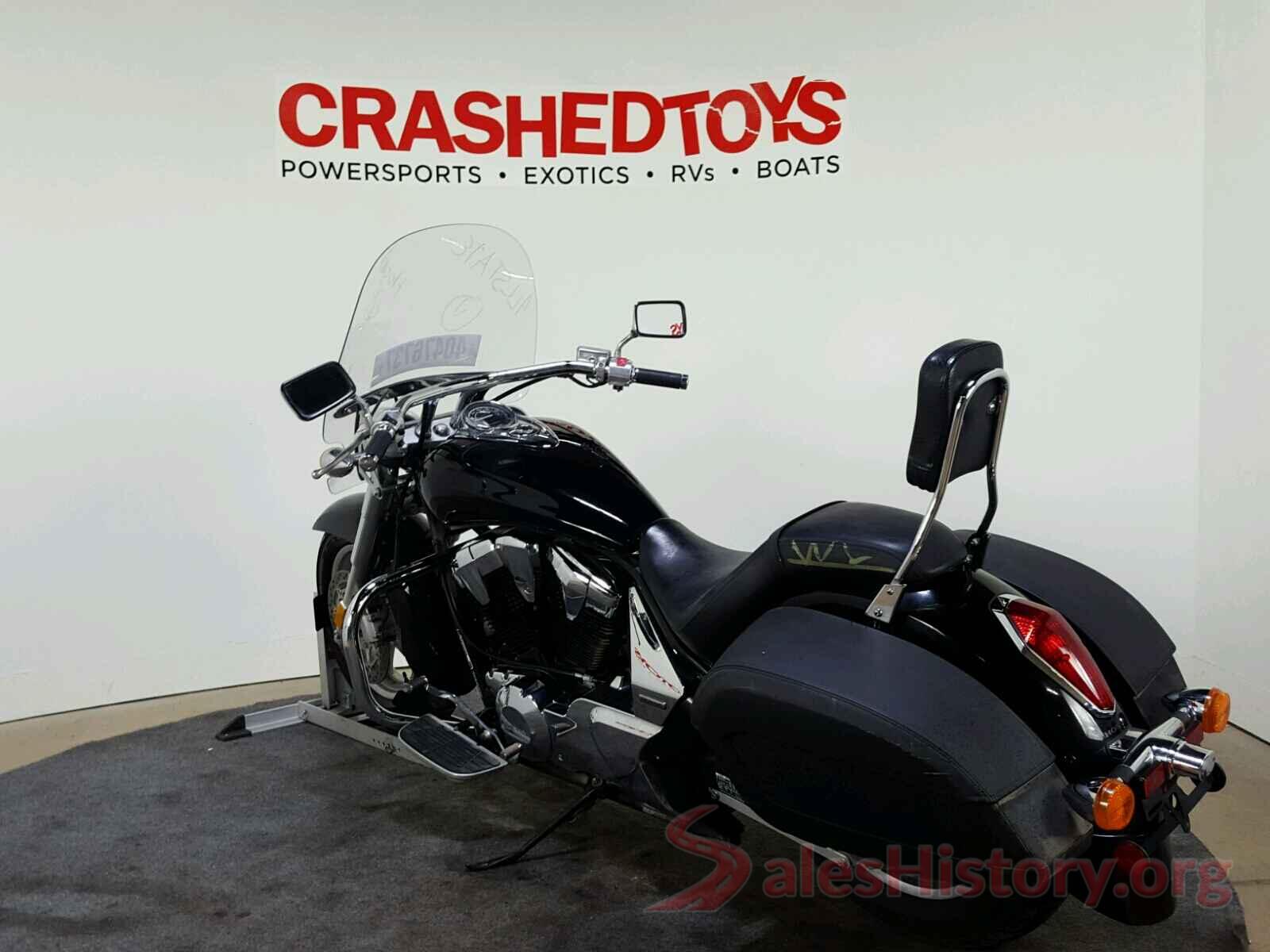 JH2SC6671CK200554 2012 HONDA VT1300 CT