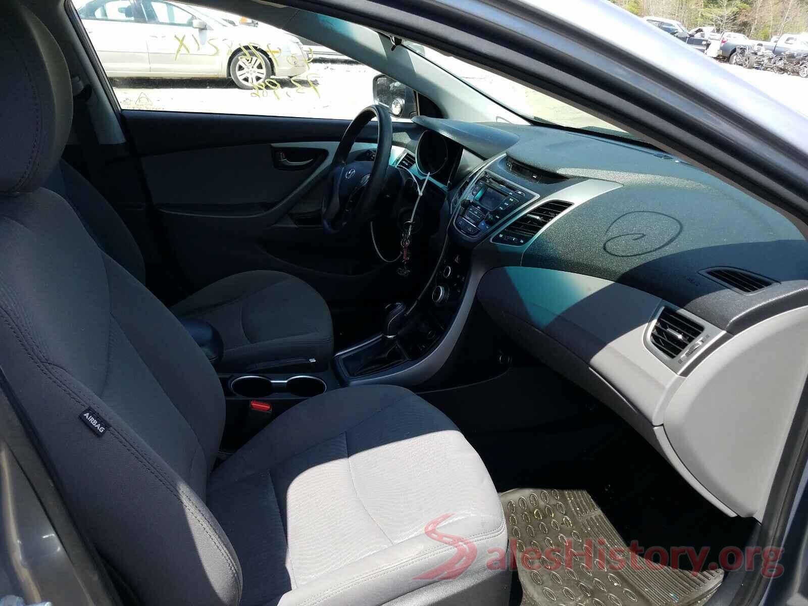 5NPDH4AE4GH748825 2016 HYUNDAI ELANTRA