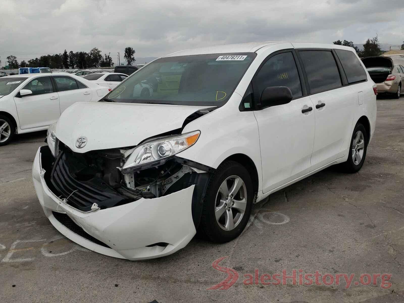 5TDZZ3DC1HS881030 2017 TOYOTA SIENNA