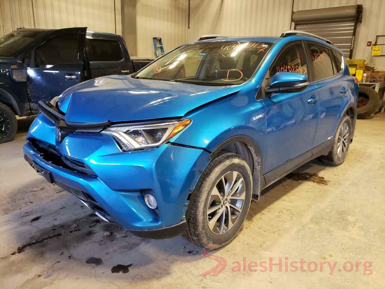 JTMRJREV8HD084280 2017 TOYOTA RAV4