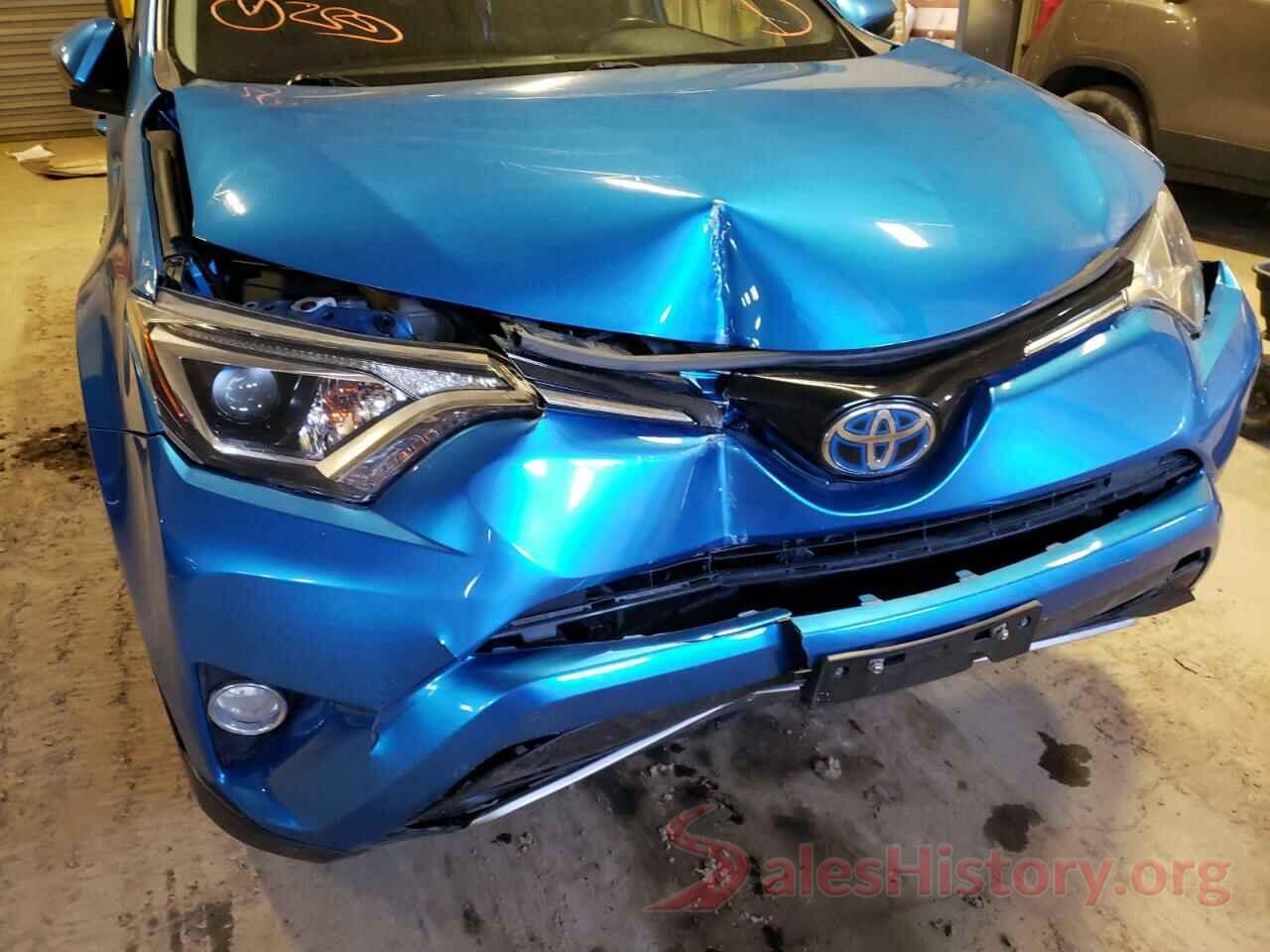 JTMRJREV8HD084280 2017 TOYOTA RAV4