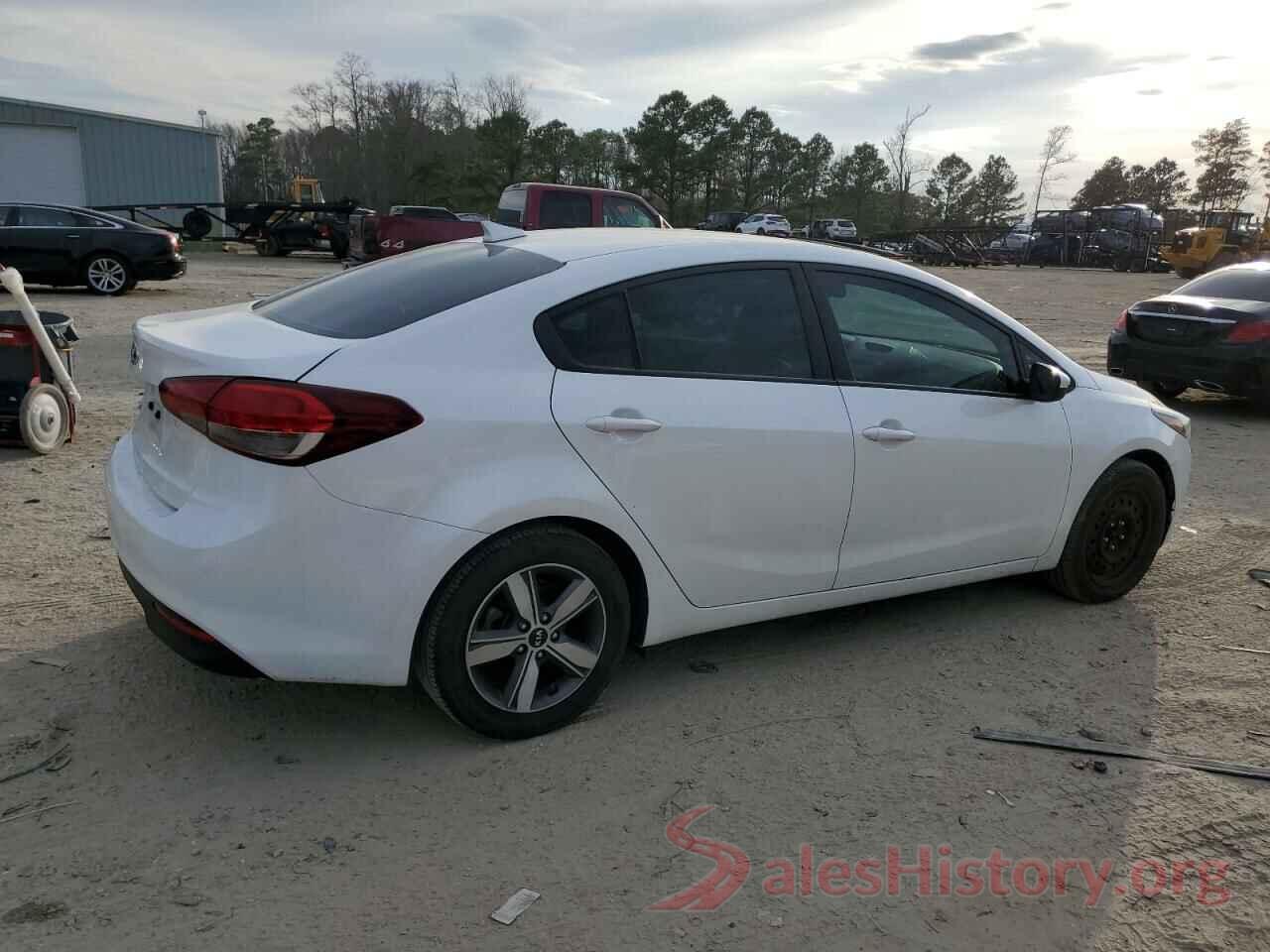 3KPFL4A7XJE212384 2018 KIA FORTE