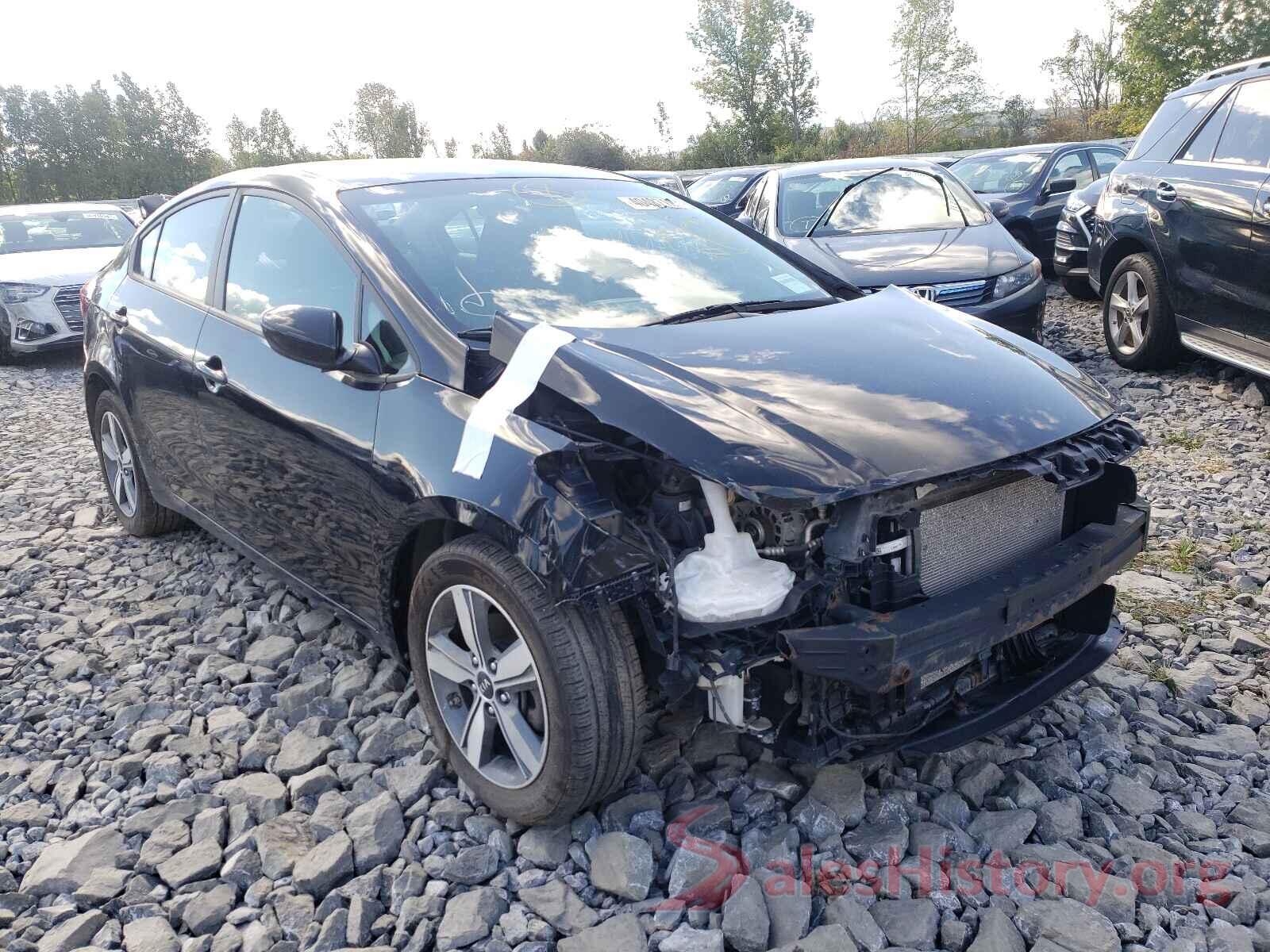 3KPFL4A7XJE176633 2018 KIA FORTE