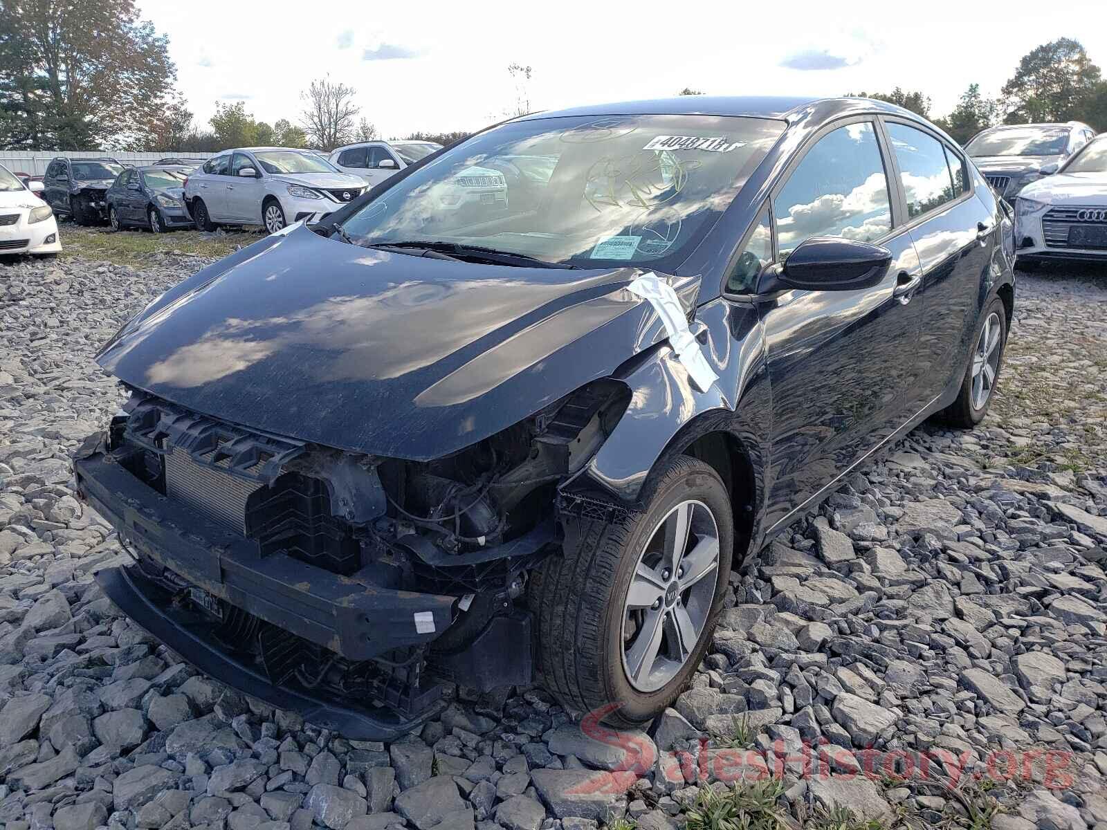 3KPFL4A7XJE176633 2018 KIA FORTE