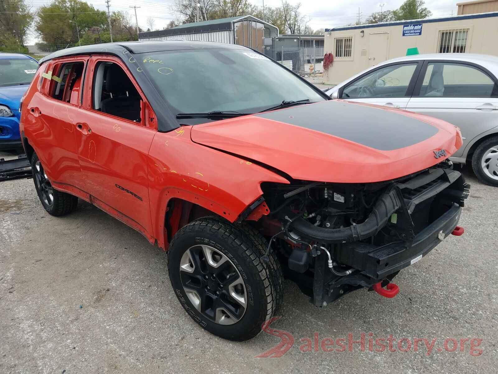 3C4NJDDB1JT151097 2018 JEEP COMPASS