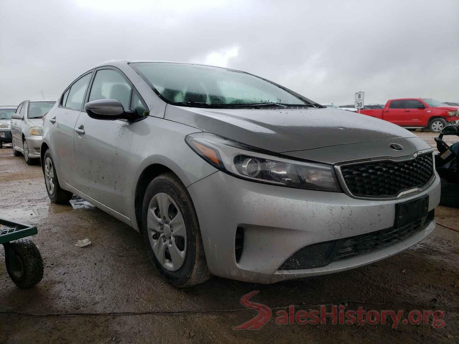 3KPFK4A71JE218805 2018 KIA FORTE