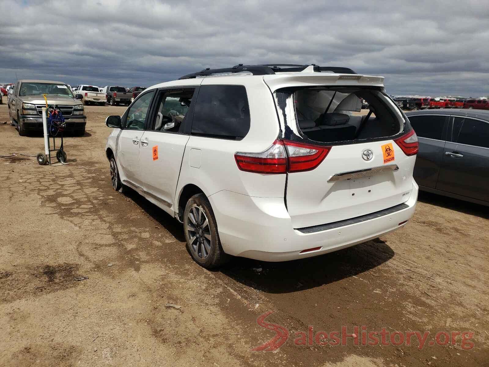 5TDYZ3DC2JS955797 2018 TOYOTA SIENNA