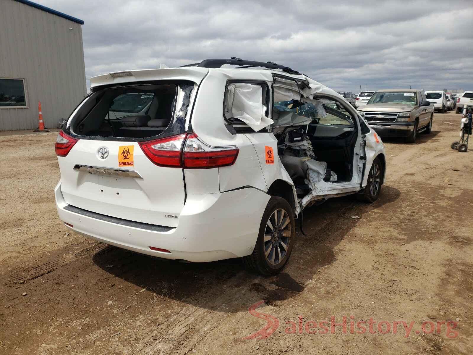 5TDYZ3DC2JS955797 2018 TOYOTA SIENNA