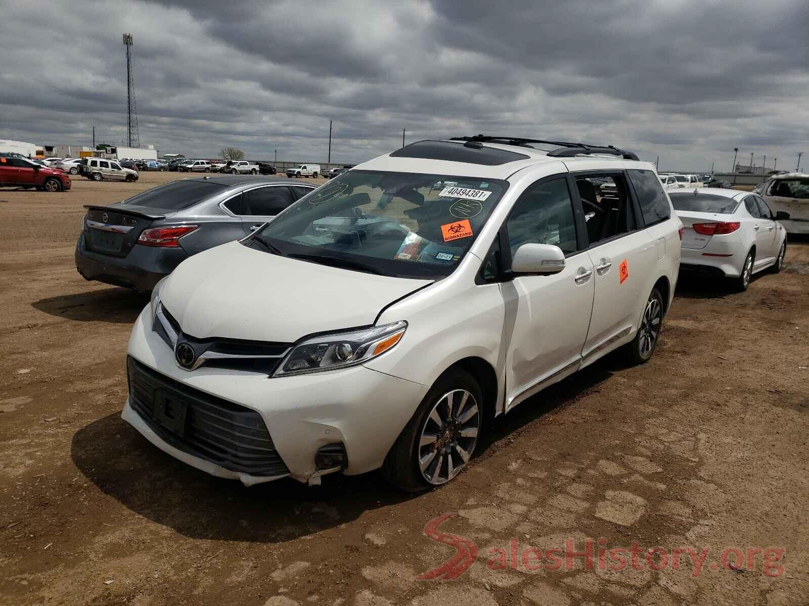 5TDYZ3DC2JS955797 2018 TOYOTA SIENNA