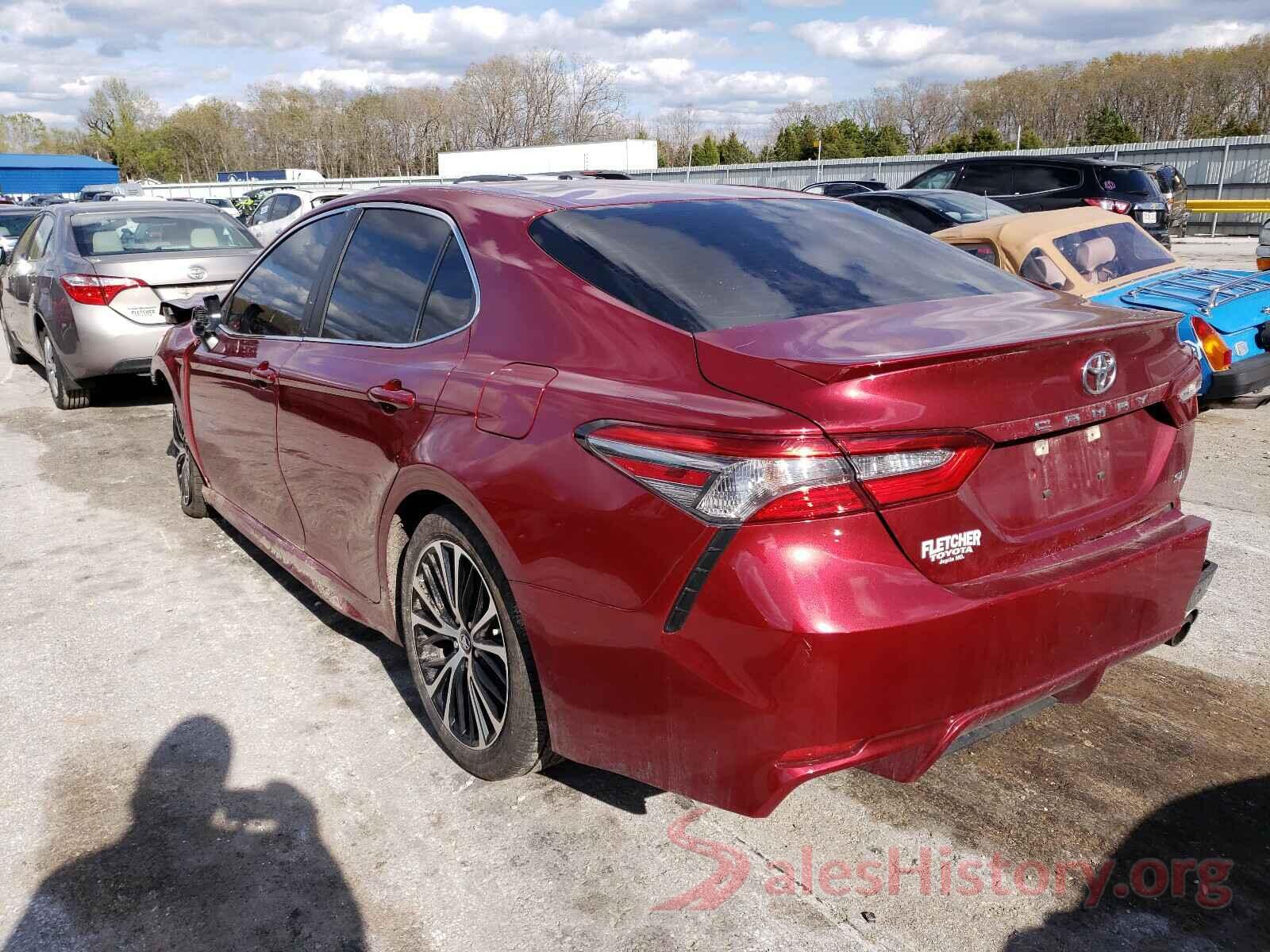 4T1B11HK4JU562278 2018 TOYOTA CAMRY