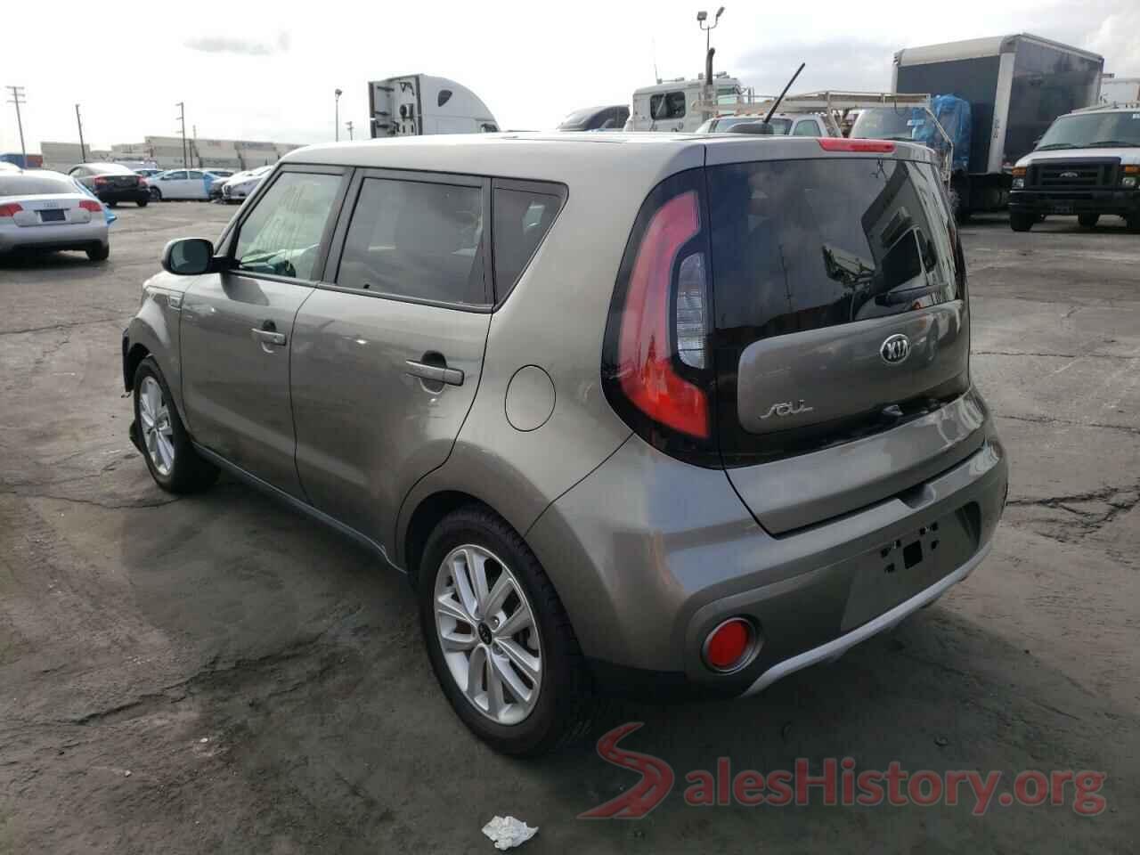 KNDJP3A52J7578914 2018 KIA SOUL