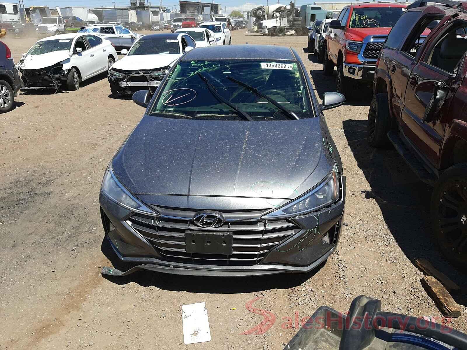 5NPD84LF2KH426084 2019 HYUNDAI ELANTRA