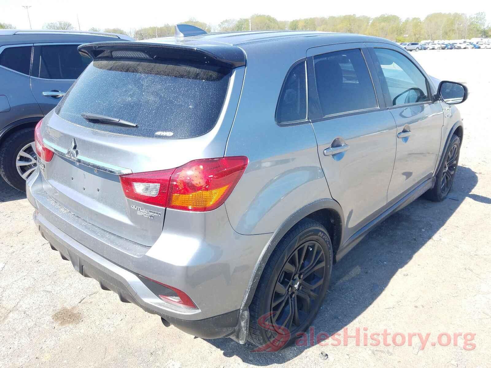 JA4AR3AUXJZ021071 2018 MITSUBISHI OUTLANDER