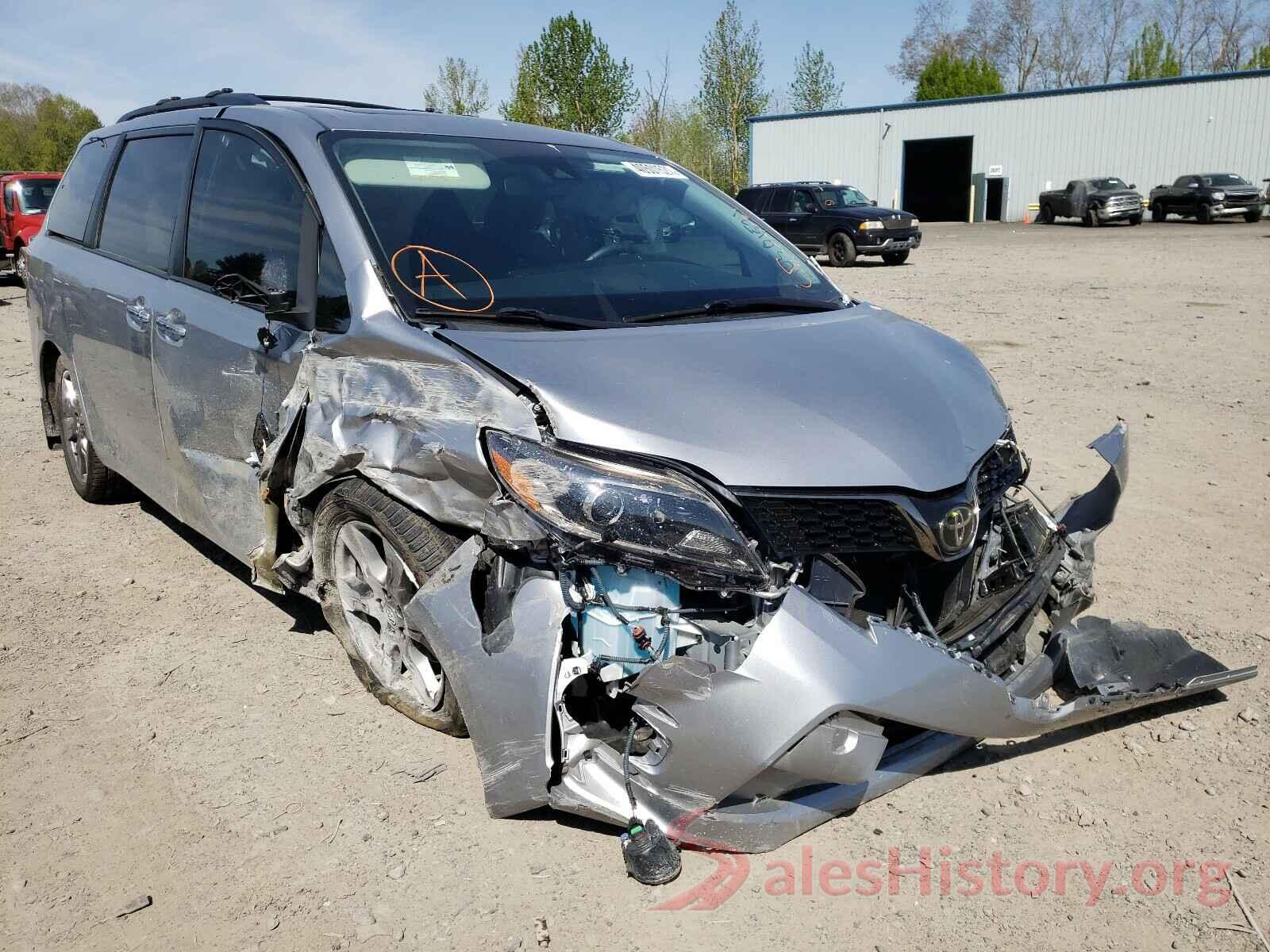 5TDXZ3DC6JS906937 2018 TOYOTA SIENNA