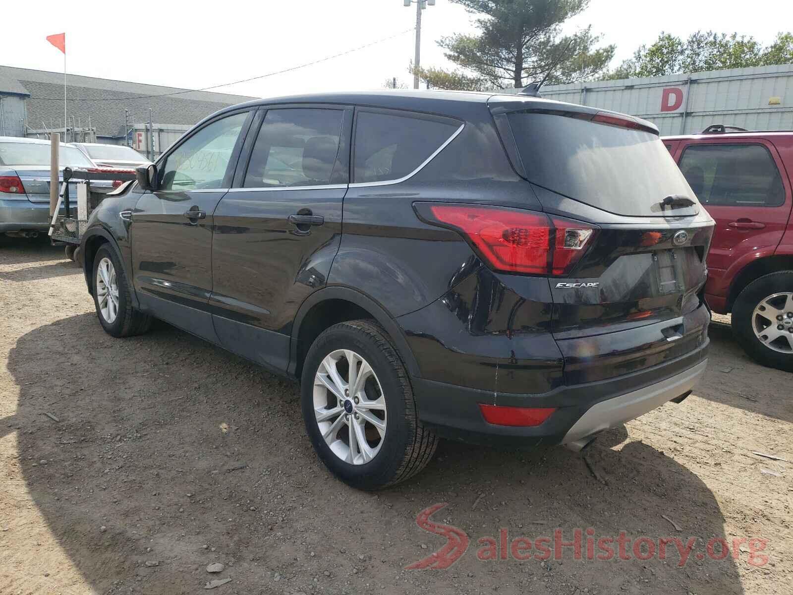 1FMCU0GD2KUA16010 2019 FORD ESCAPE