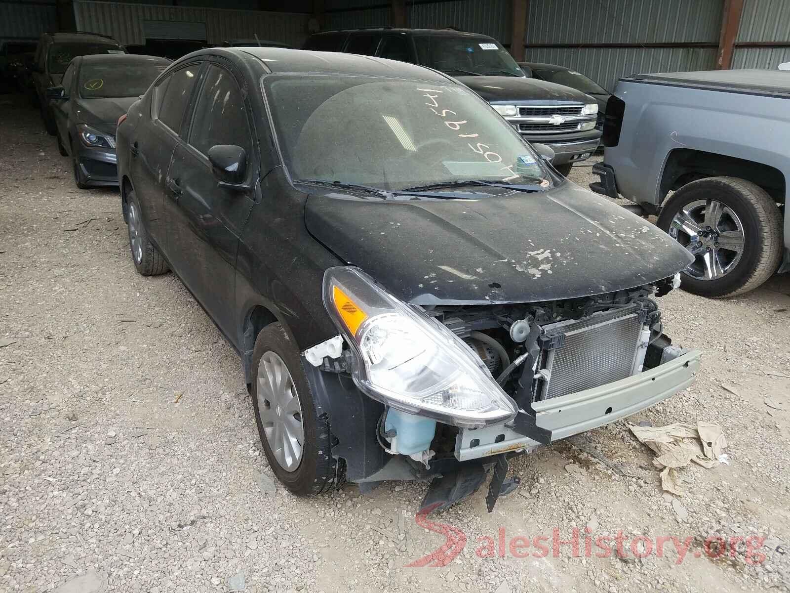 3N1CN7AP7HL895801 2017 NISSAN VERSA