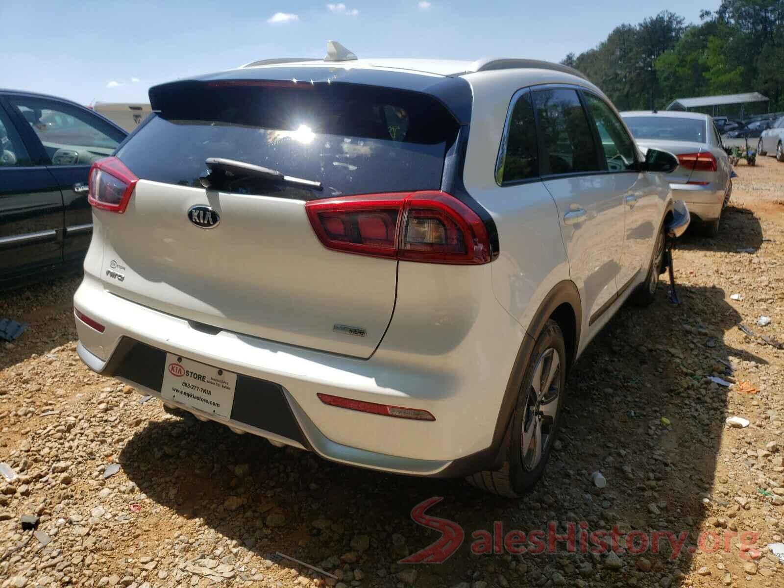 KNDCB3LCXH5045203 2017 KIA NIRO