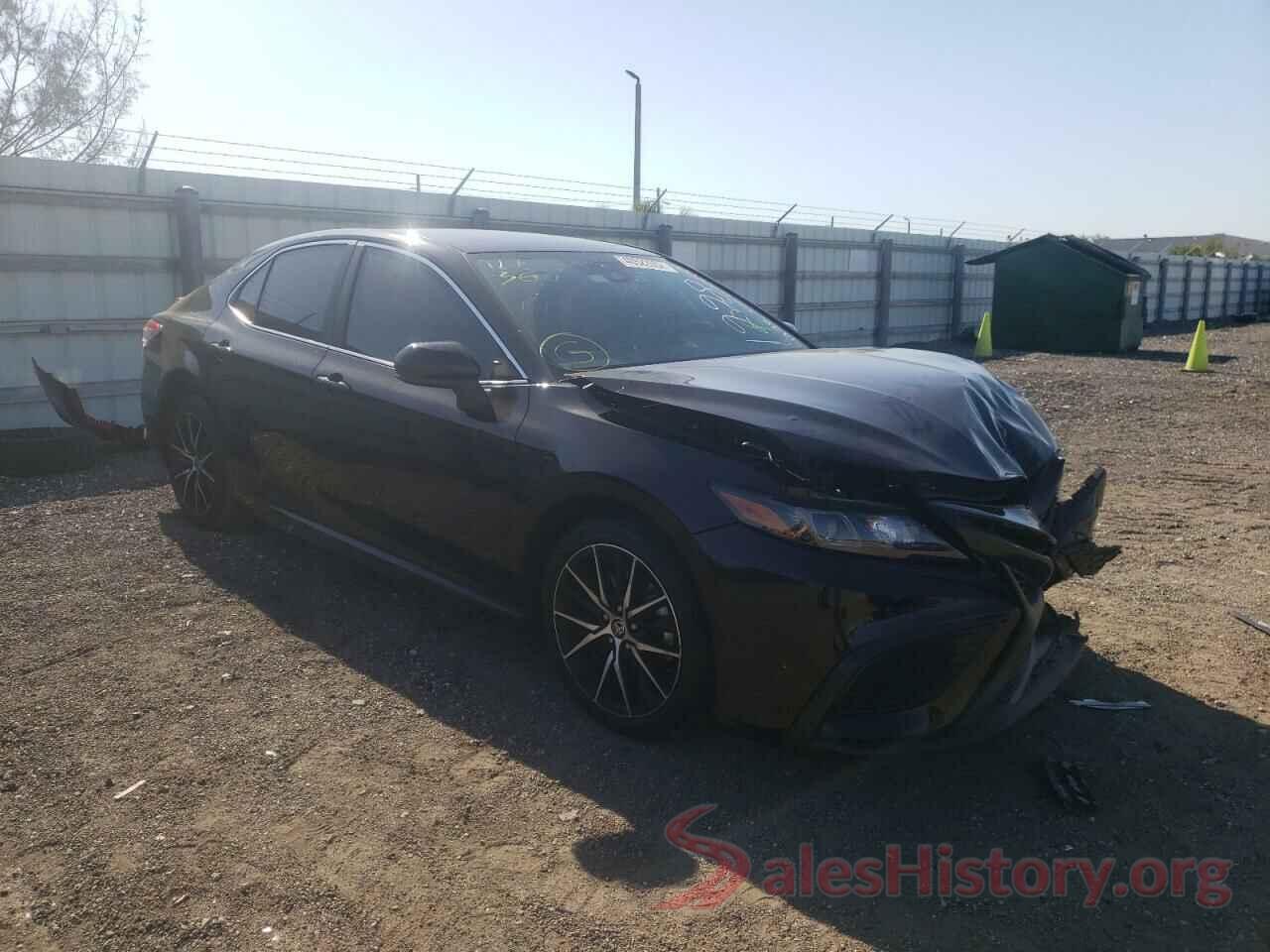 4T1G11AK3MU441228 2021 TOYOTA CAMRY