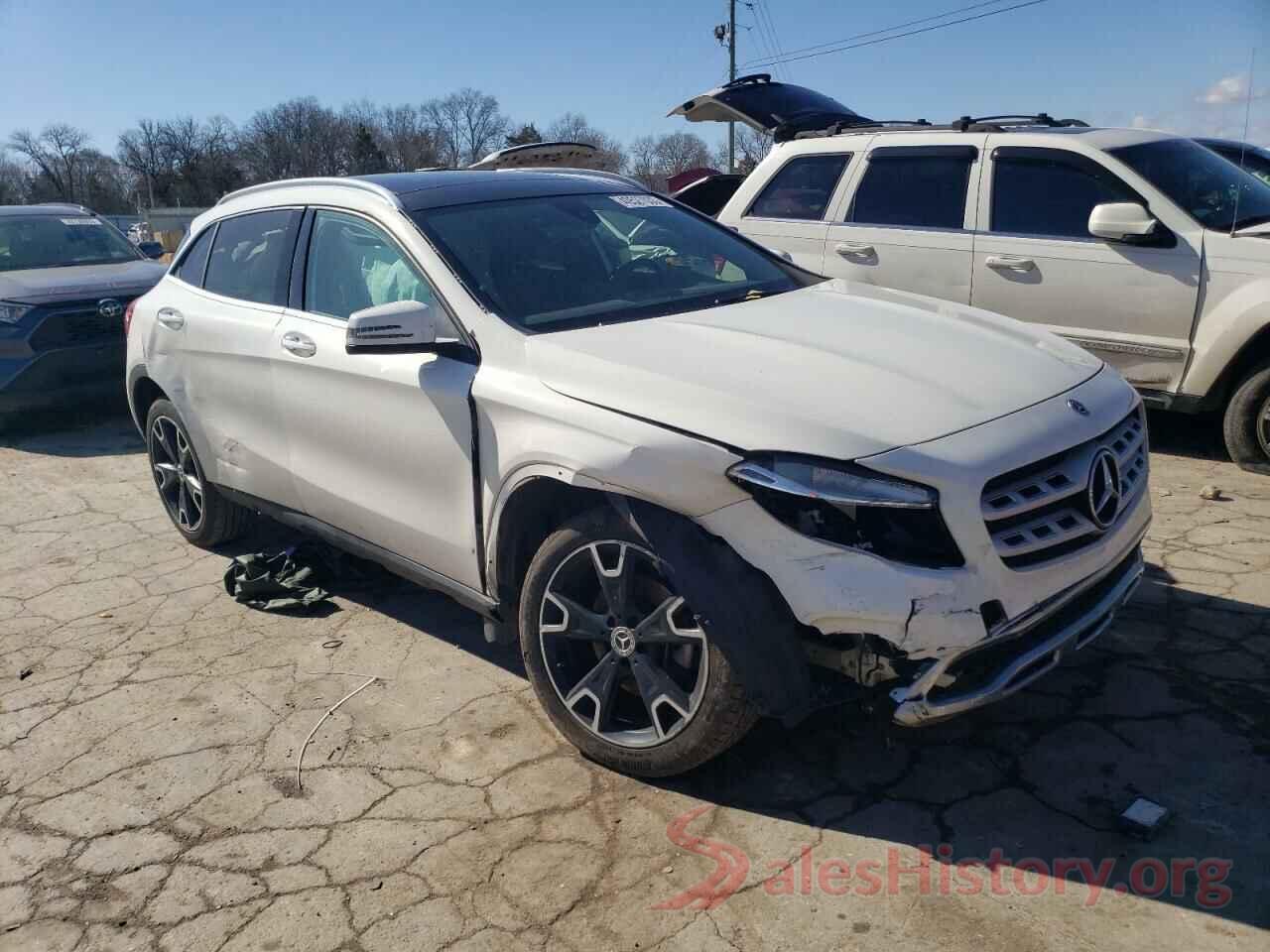 WDCTG4EB2KU012411 2019 MERCEDES-BENZ GLA-CLASS