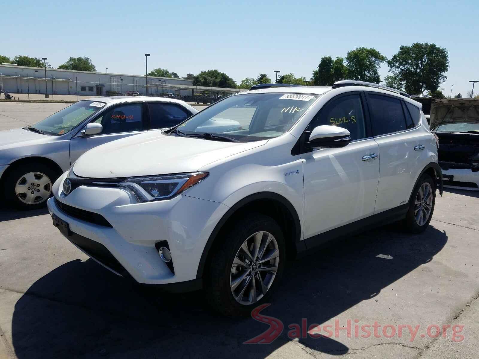 JTMDJREV1JD184138 2018 TOYOTA RAV4