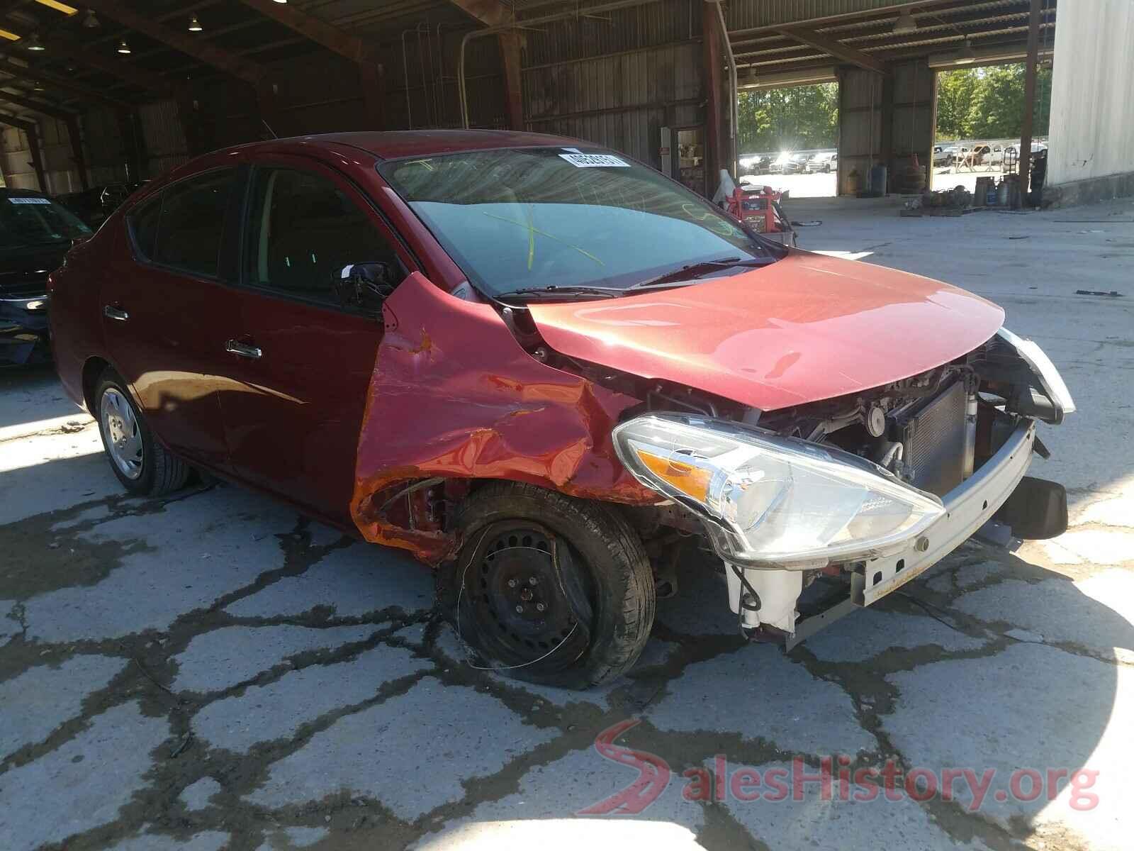 3N1CN7AP3JL841076 2018 NISSAN VERSA