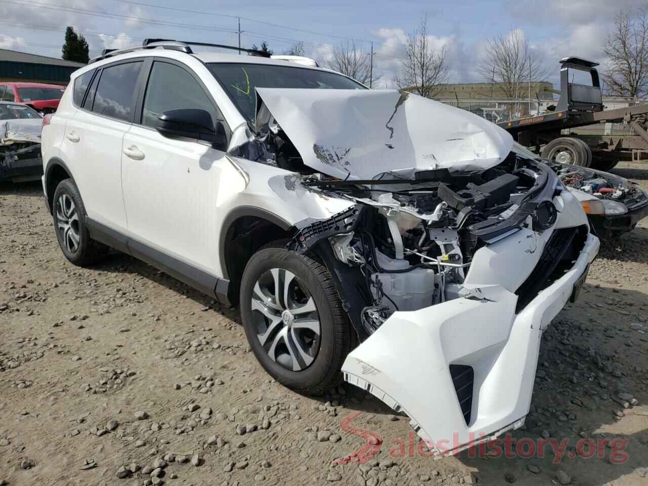 JTMBFREV9JJ719632 2018 TOYOTA RAV4