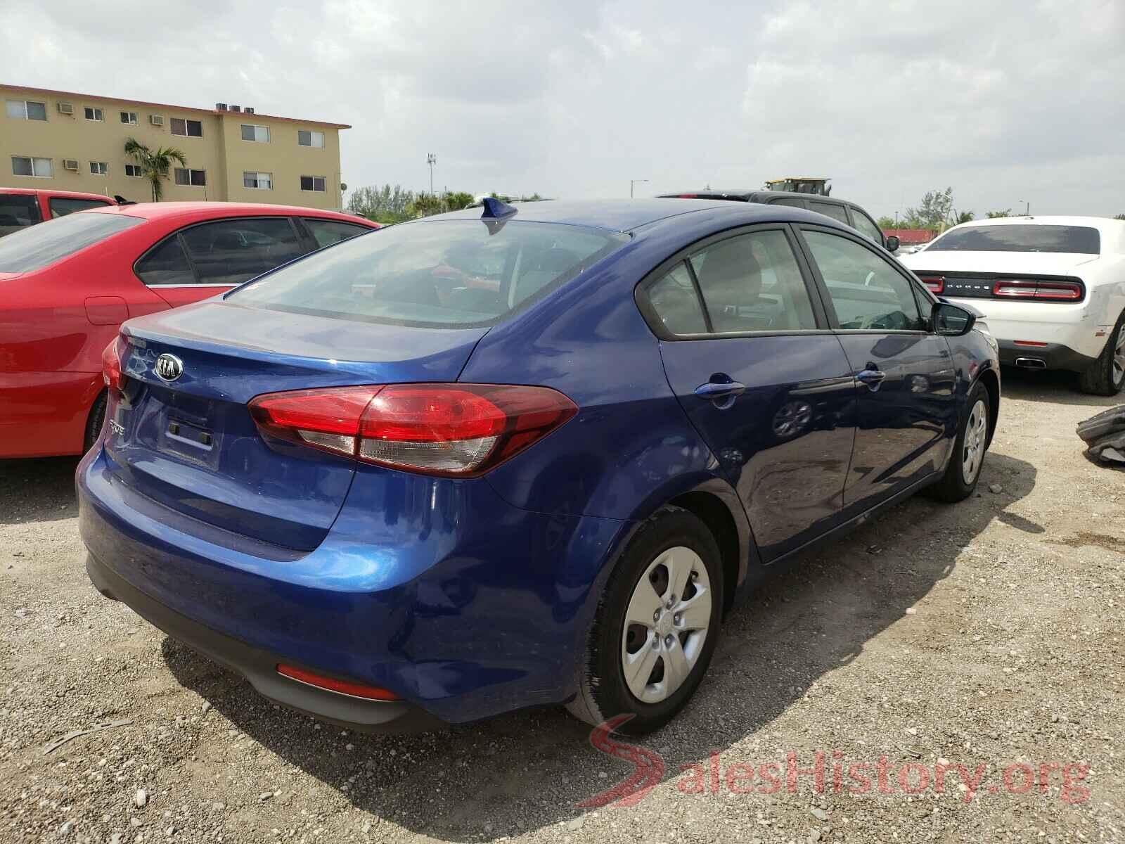 3KPFK4A70JE167457 2018 KIA FORTE