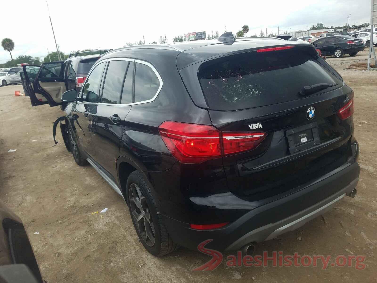 WBXHT3C33J5K27143 2018 BMW X1